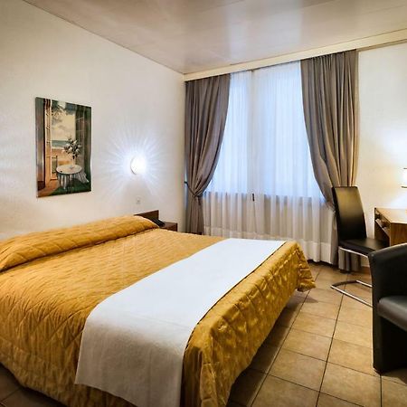 לוקרנו Hotel Dell'Angelo מראה חיצוני תמונה